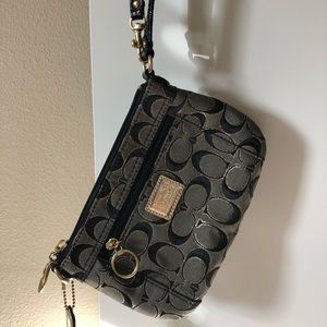 *REDUCED* Coach wristlet